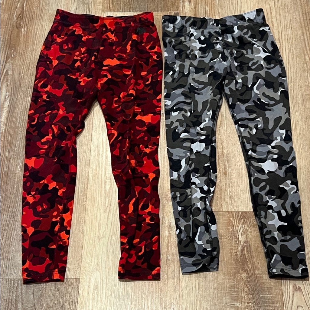 Nike Womens Camo Leggings Pair  Red Camo  Gray Camo